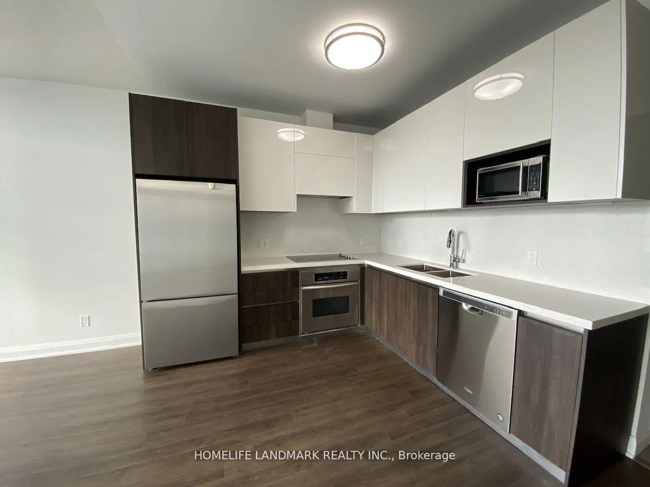 Photo 7 of Unit 811, 15 Water Walk Drive, Markham, Unionville — HOMEH