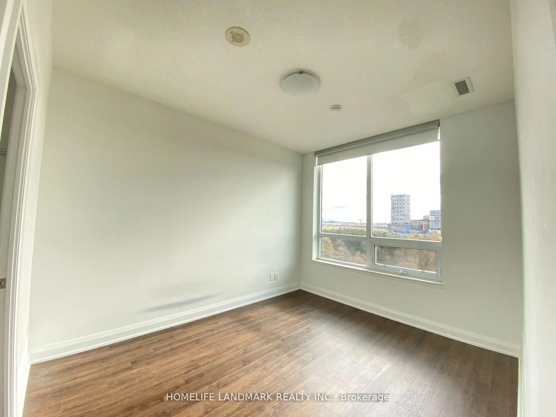 Photo 9 of Unit 811, 15 Water Walk Drive, Markham, Unionville — HOMEH