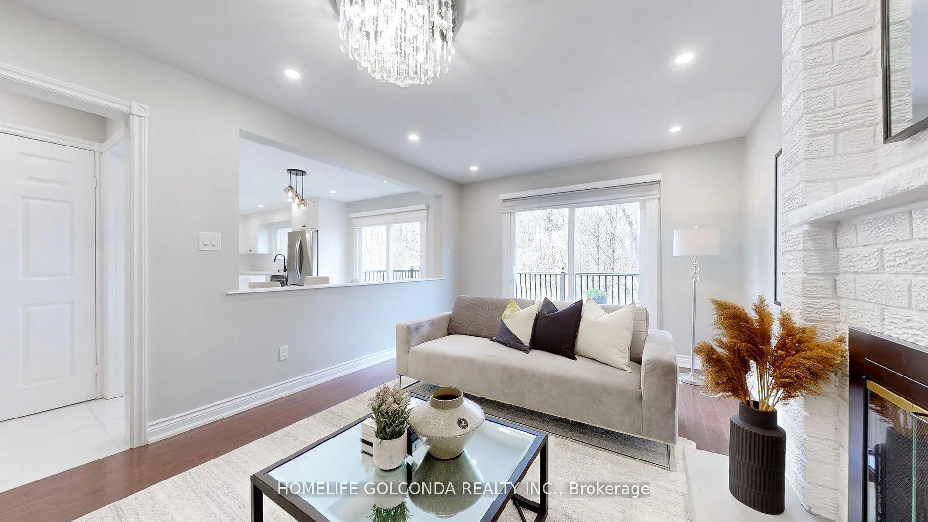 Photo 9 of 310 Airdrie Drive, Vaughan, East Woodbridge — HOMEH
