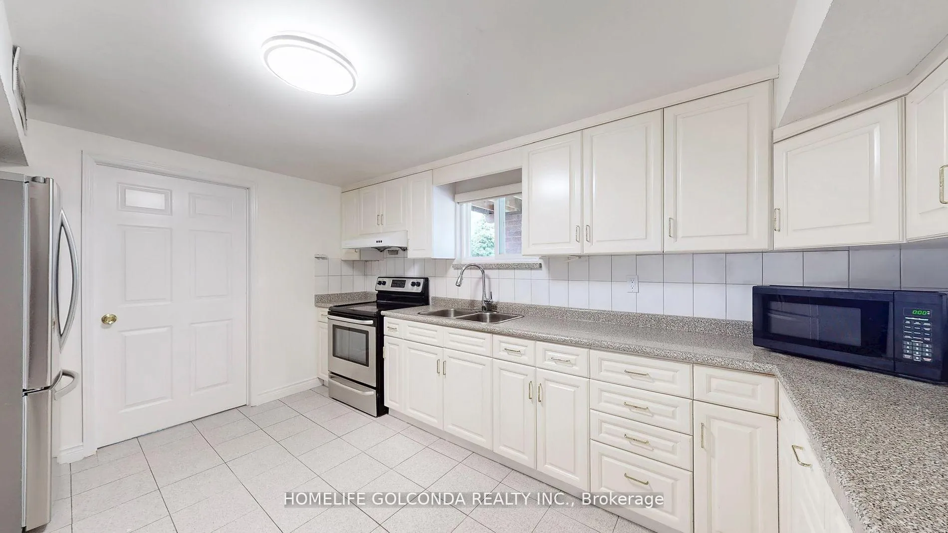 Photo 39 of 310 Airdrie Drive, Vaughan, East Woodbridge — HOMEH