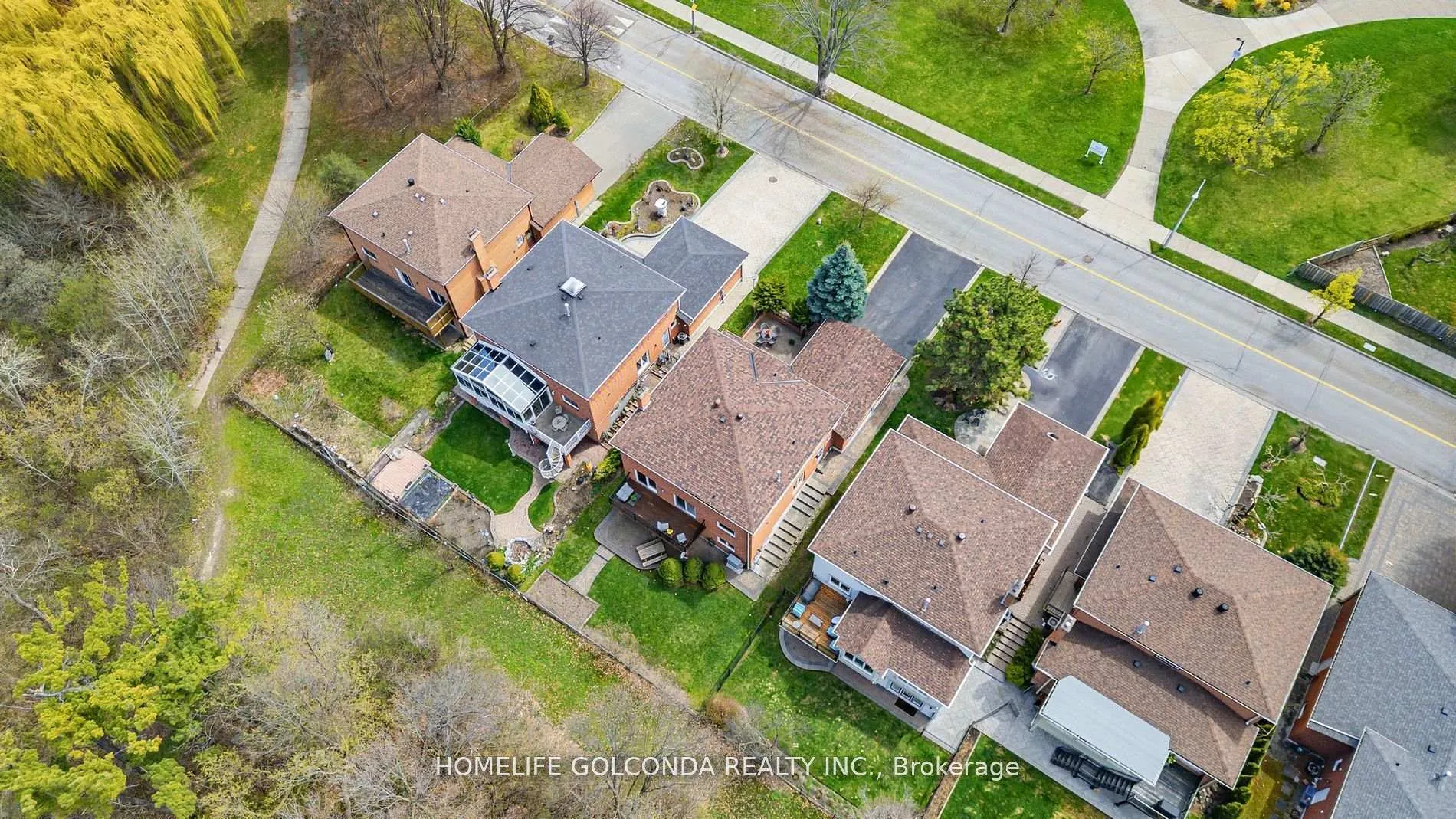 Photo 45 of 310 Airdrie Drive, Vaughan, East Woodbridge — HOMEH
