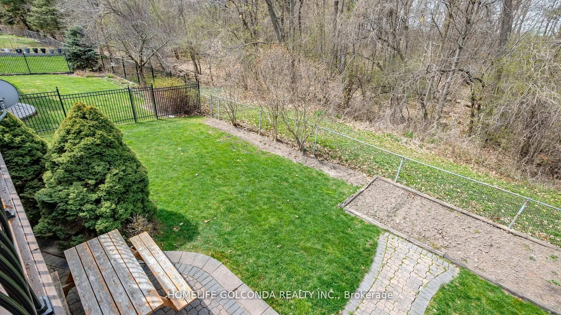 Photo 48 of 310 Airdrie Drive, Vaughan, East Woodbridge — HOMEH
