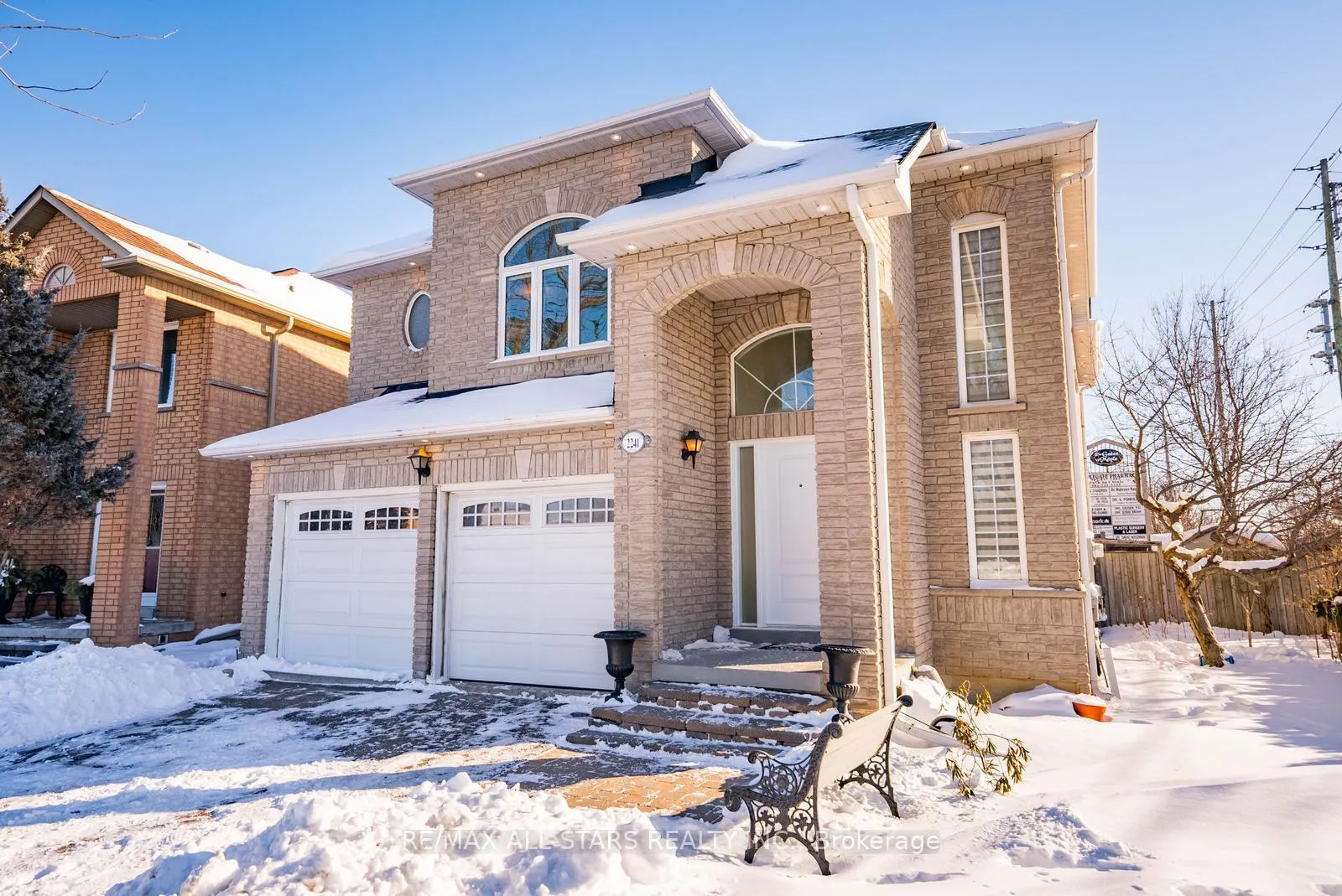 Photo 3 of 2241 Old Rutherford Road, Vaughan, Maple — HOMEH