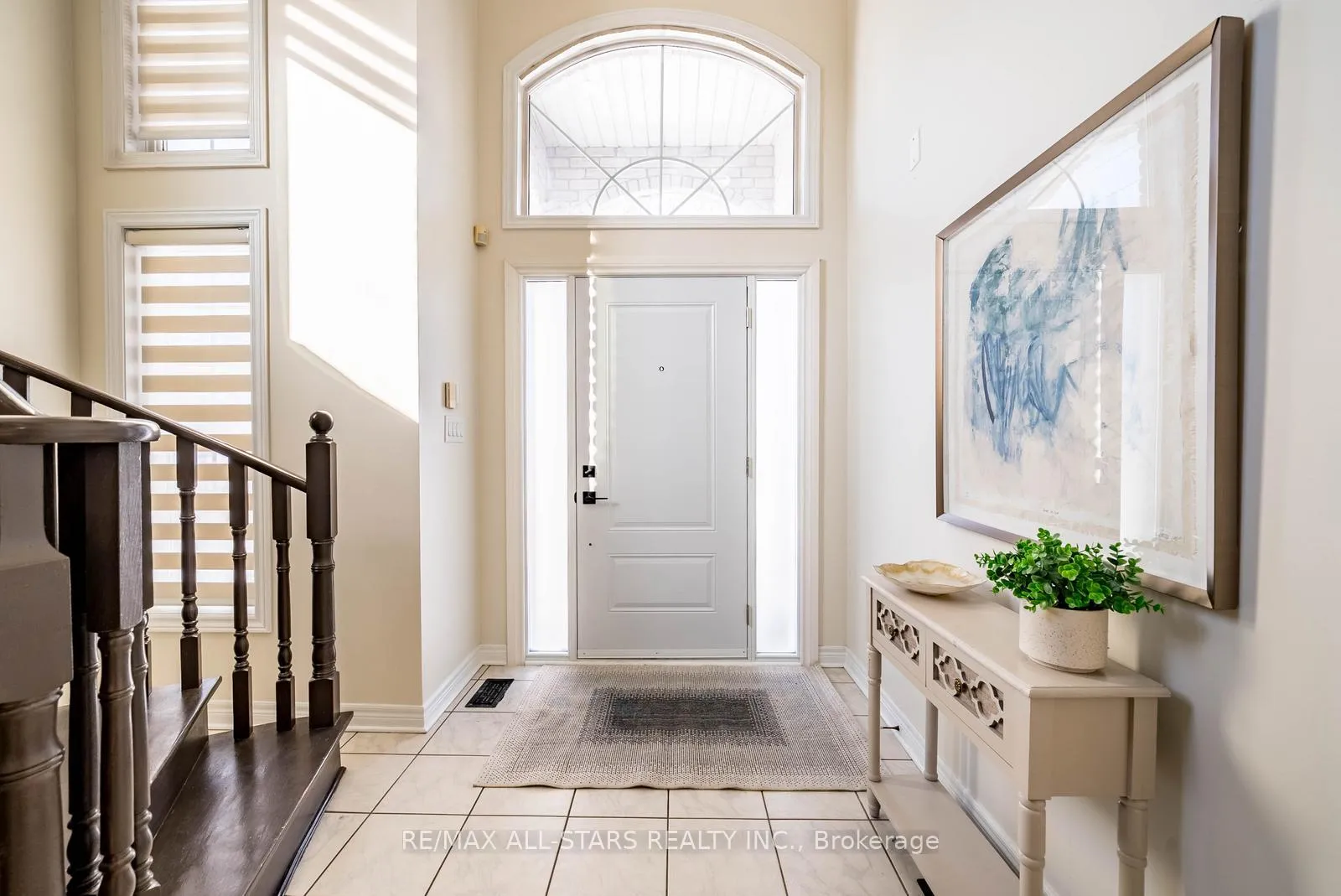 Photo 8 of 2241 Old Rutherford Road, Vaughan, Maple — HOMEH