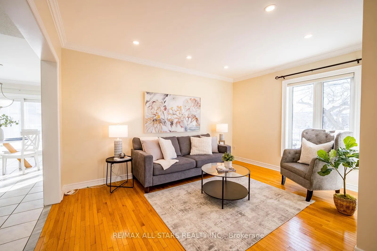 Photo 12 of 2241 Old Rutherford Road, Vaughan, Maple — HOMEH