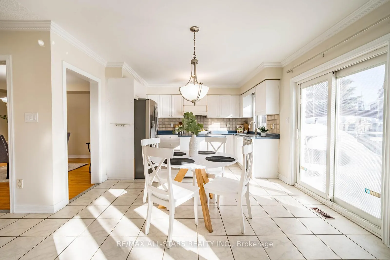 Photo 21 of 2241 Old Rutherford Road, Vaughan, Maple — HOMEH