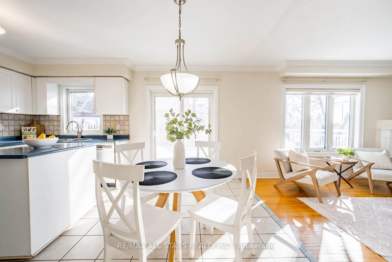 Photo 22 of 2241 Old Rutherford Road, Vaughan, Maple — HOMEH