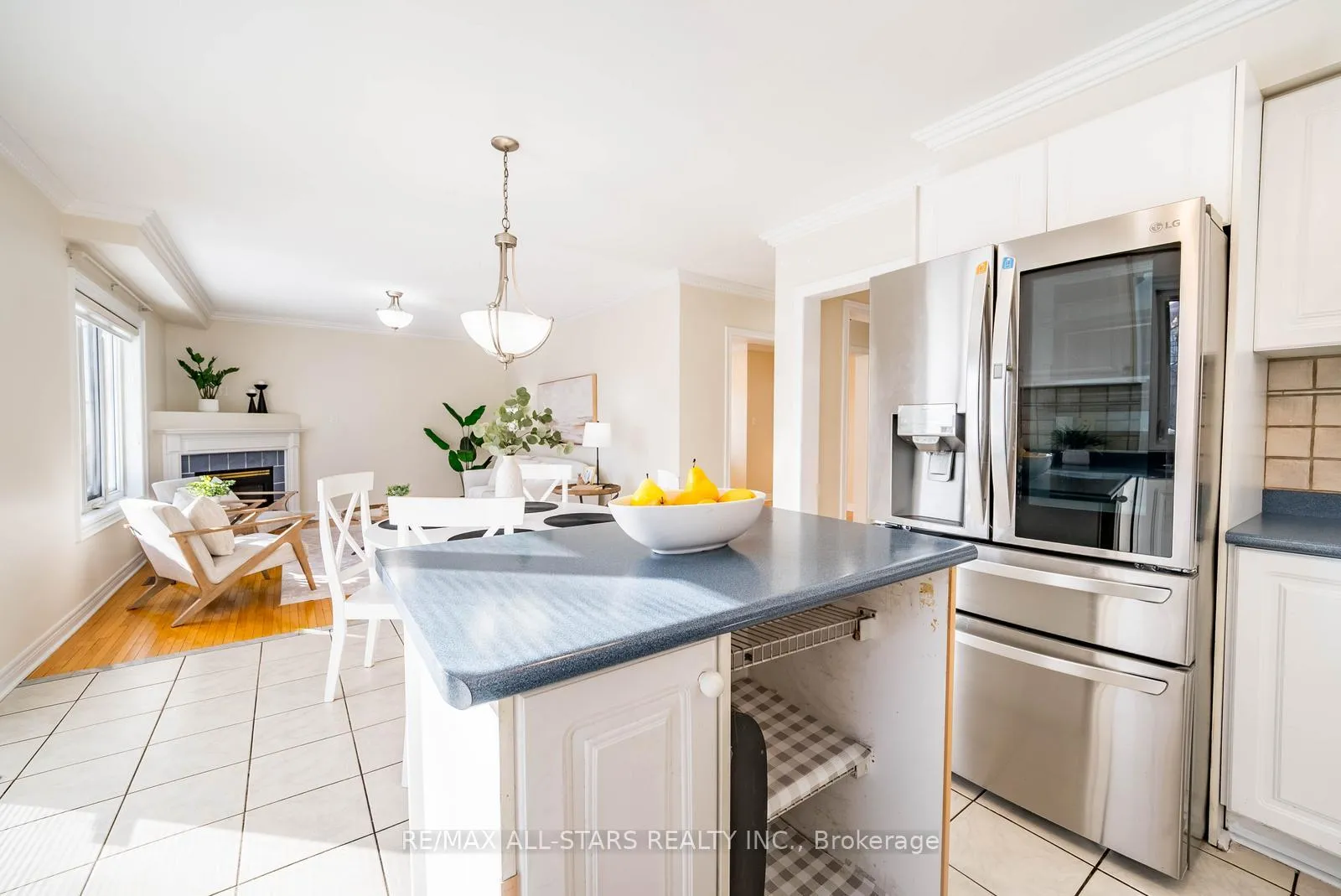 Photo 26 of 2241 Old Rutherford Road, Vaughan, Maple — HOMEH