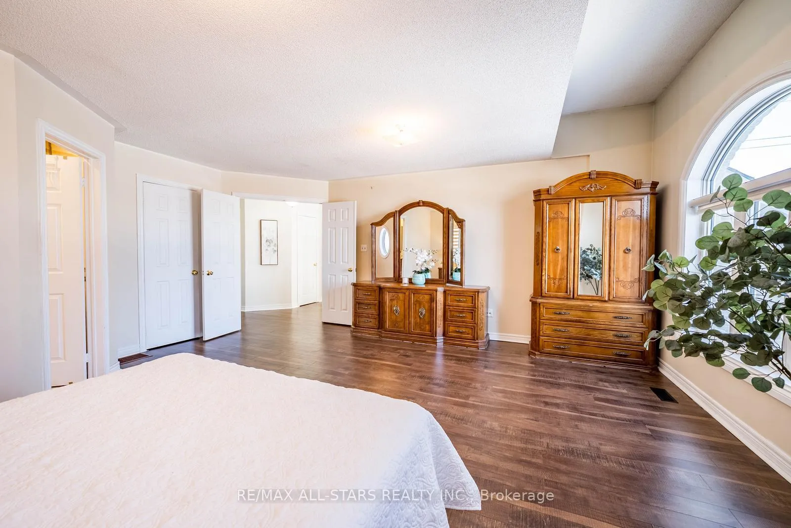 Photo 30 of 2241 Old Rutherford Road, Vaughan, Maple — HOMEH