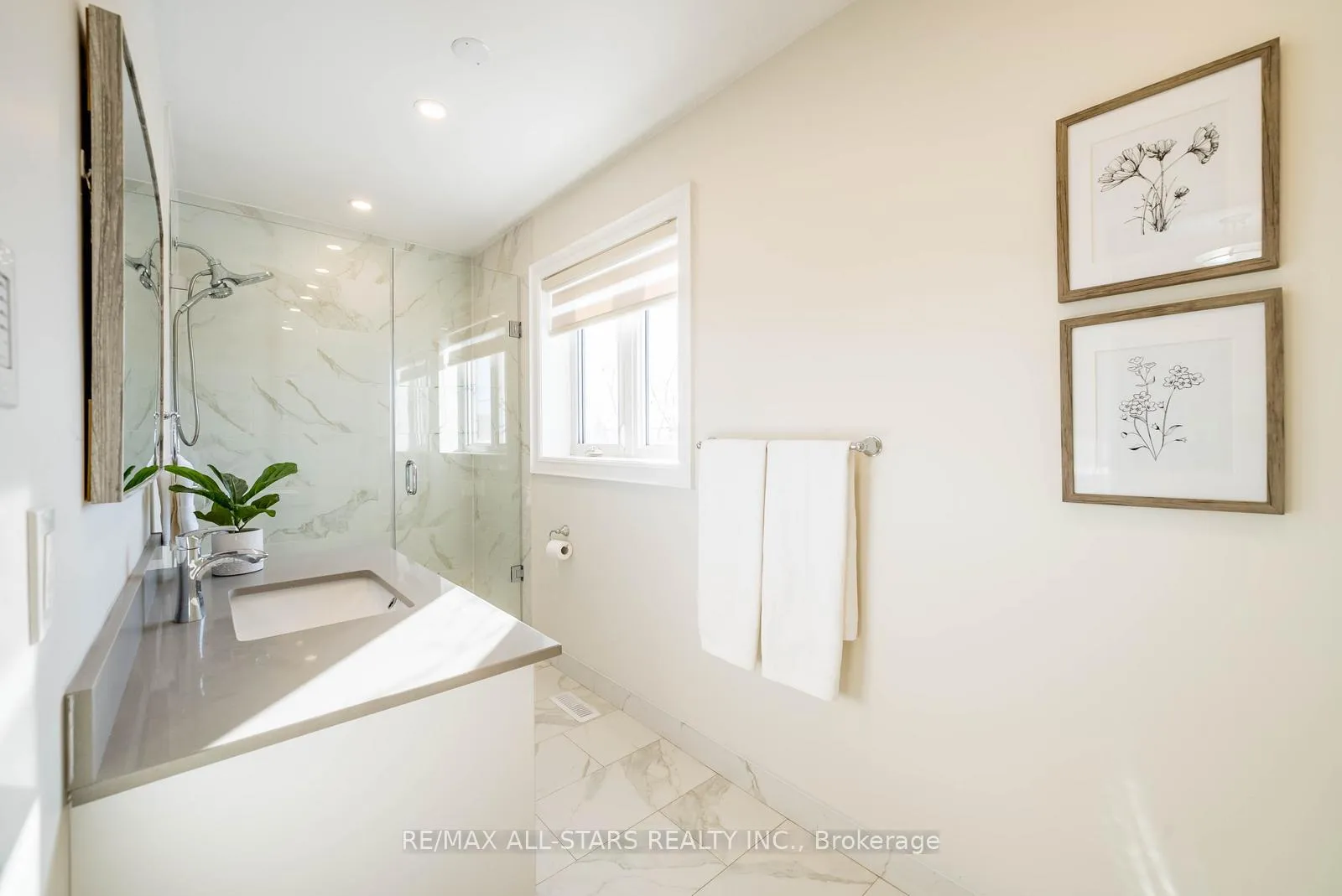 Photo 32 of 2241 Old Rutherford Road, Vaughan, Maple — HOMEH