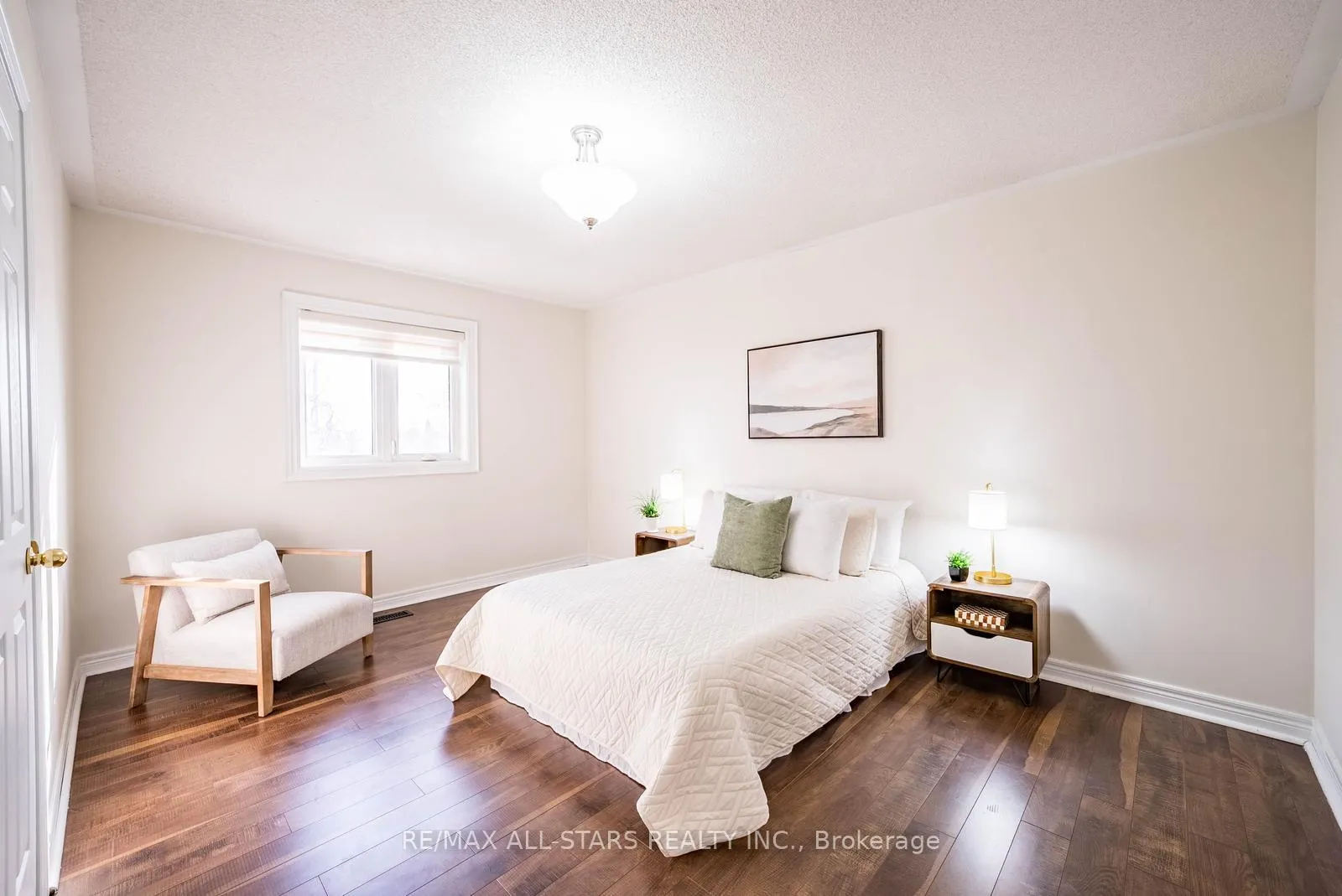 Photo 37 of 2241 Old Rutherford Road, Vaughan, Maple — HOMEH