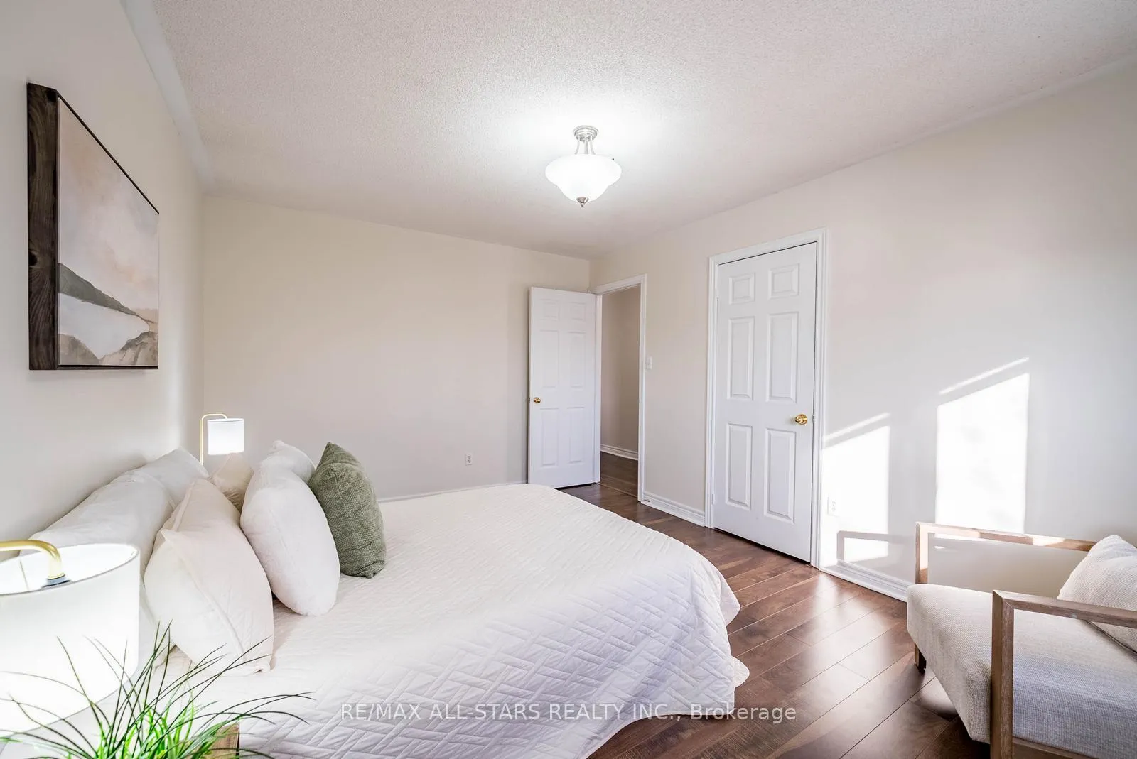 Photo 38 of 2241 Old Rutherford Road, Vaughan, Maple — HOMEH