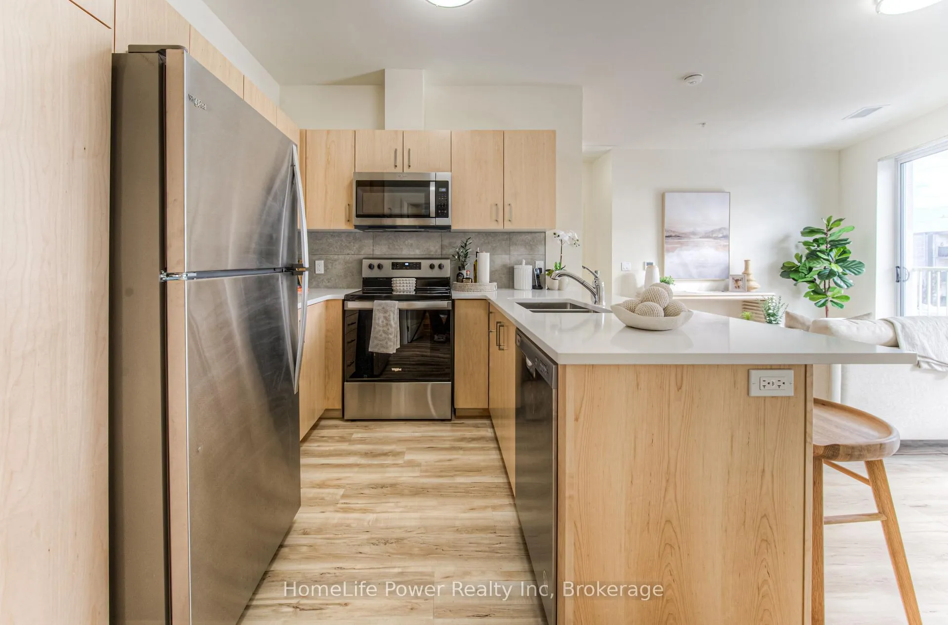 Photo 3 of Unit 405, 301 Westmount Road, Kitchener — HOMEH