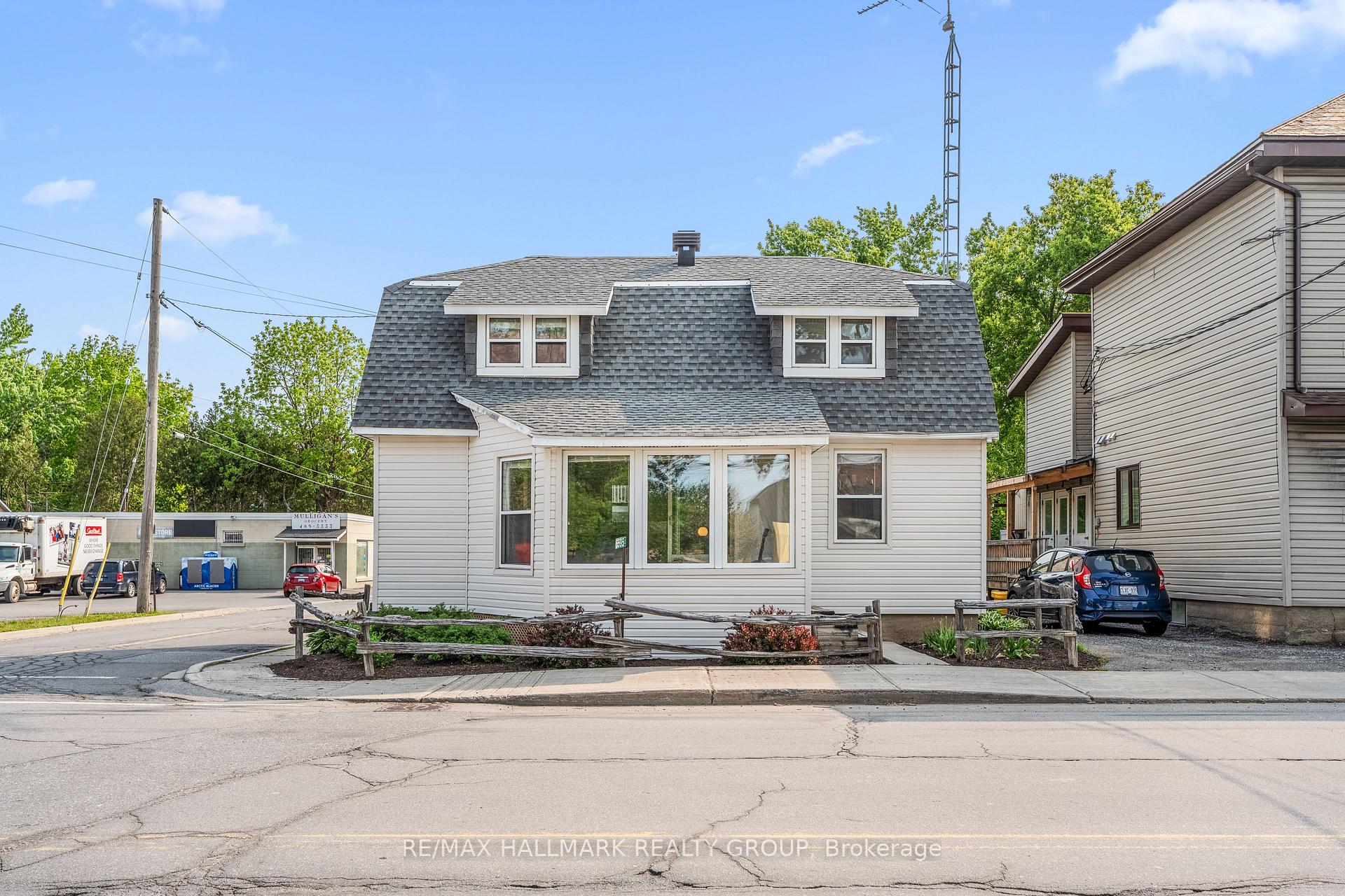 Photo 2 of 6595 Fourth Line Road, Ottawa, North Gower — HOMEH