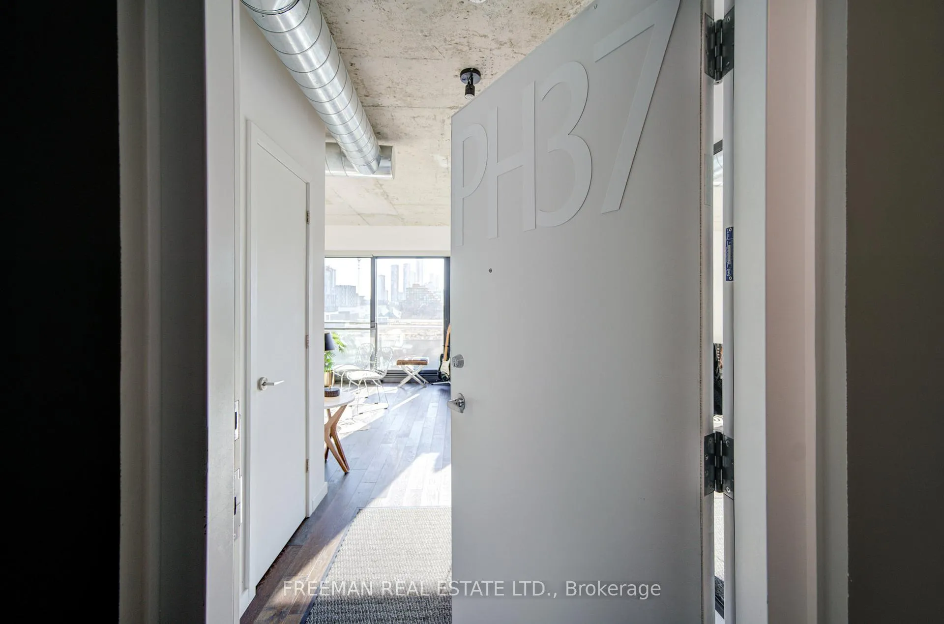 Photo 3 of Unit PH 37, 47 Lower River Street, Toronto, Moss Park — HOMEH