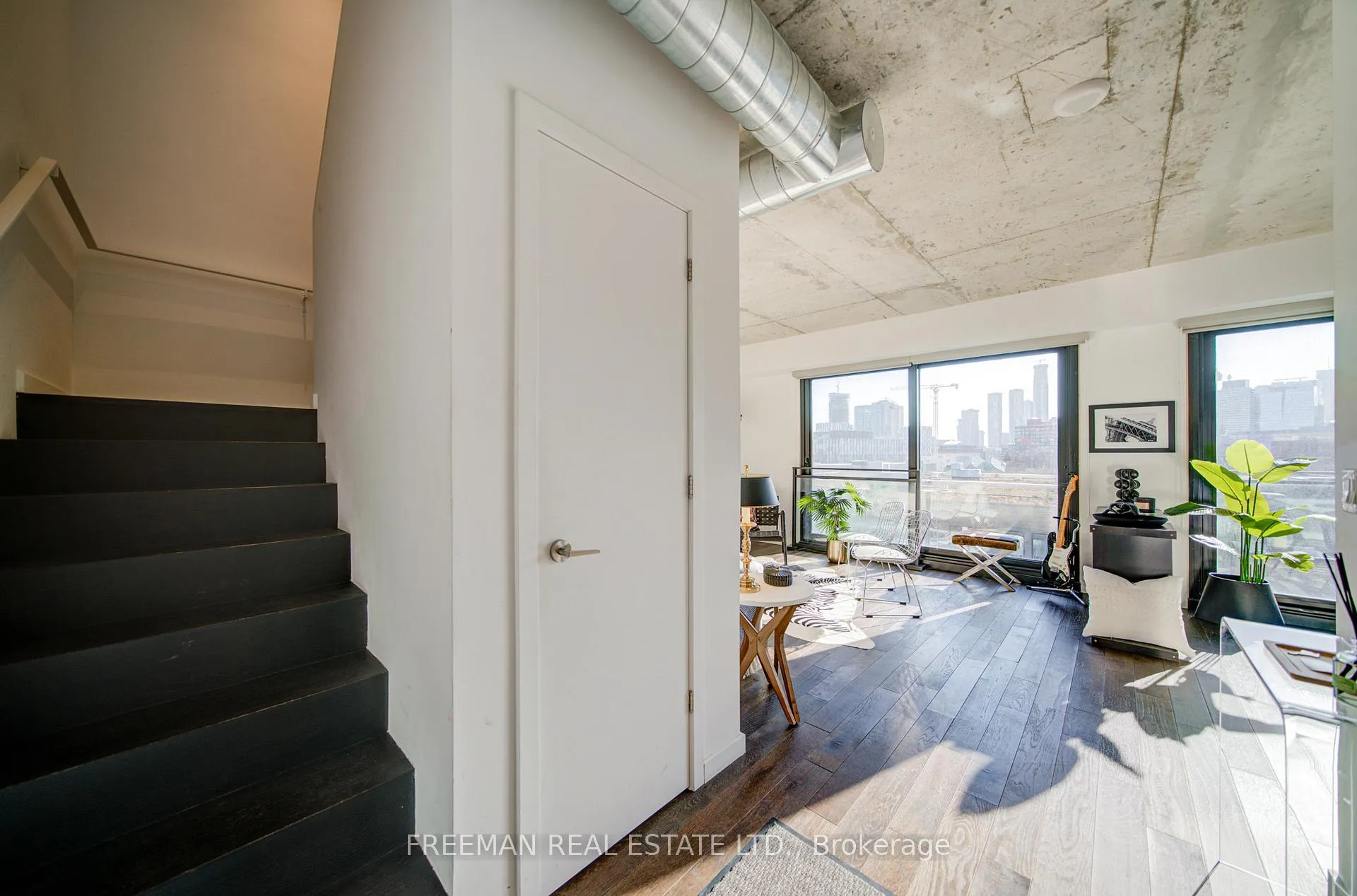 Photo 4 of Unit PH 37, 47 Lower River Street, Toronto, Moss Park — HOMEH