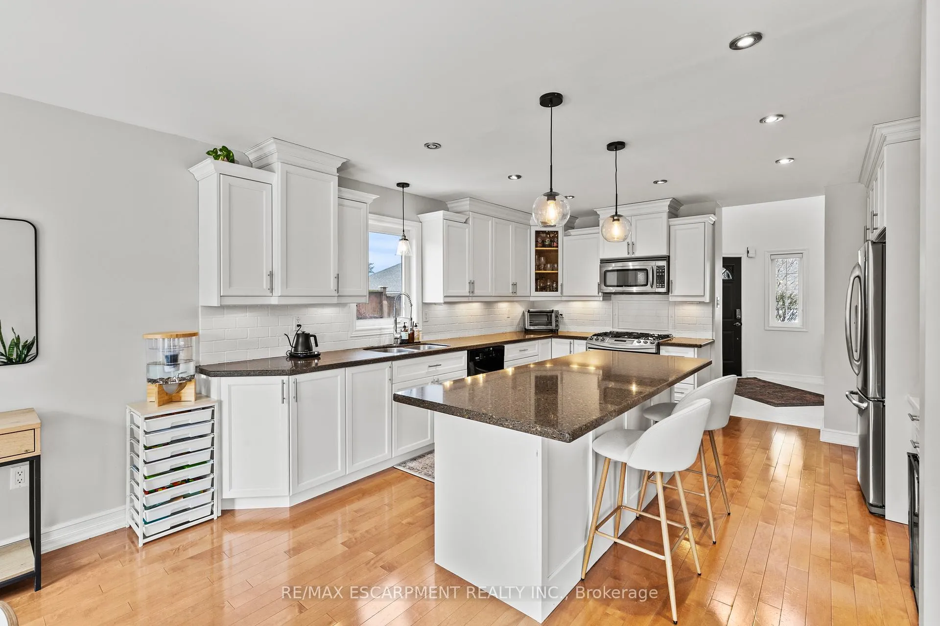 Photo 6 of 41 Griffith Drive, Grimsby, Grimsby East — HOMEH