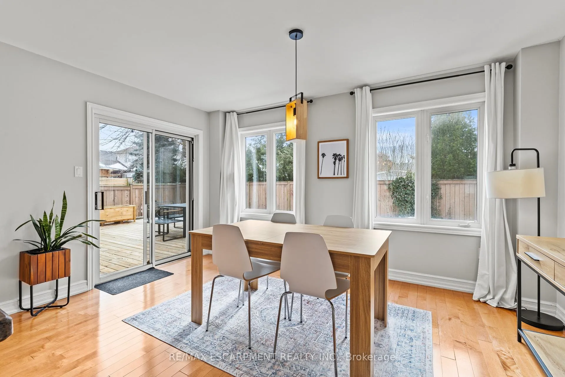 Photo 11 of 41 Griffith Drive, Grimsby, Grimsby East — HOMEH