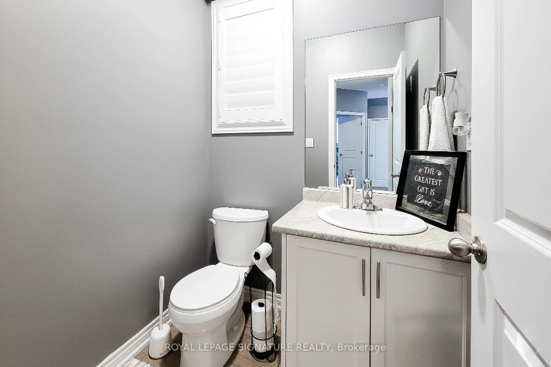 Photo 11 of 59 Robertson Road, Hamilton, Meadowlands — HOMEH