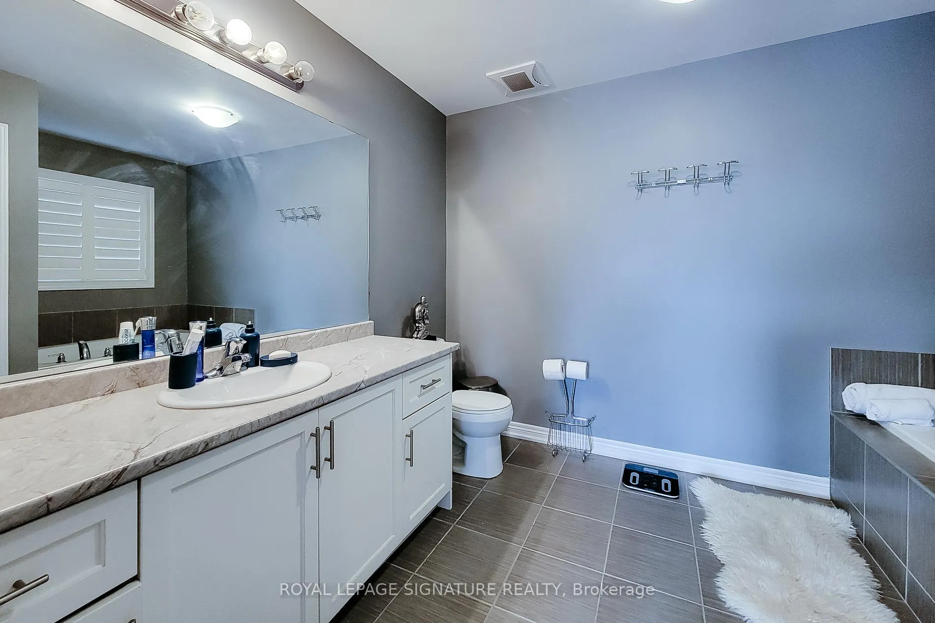 Photo 17 of 59 Robertson Road, Hamilton, Meadowlands — HOMEH