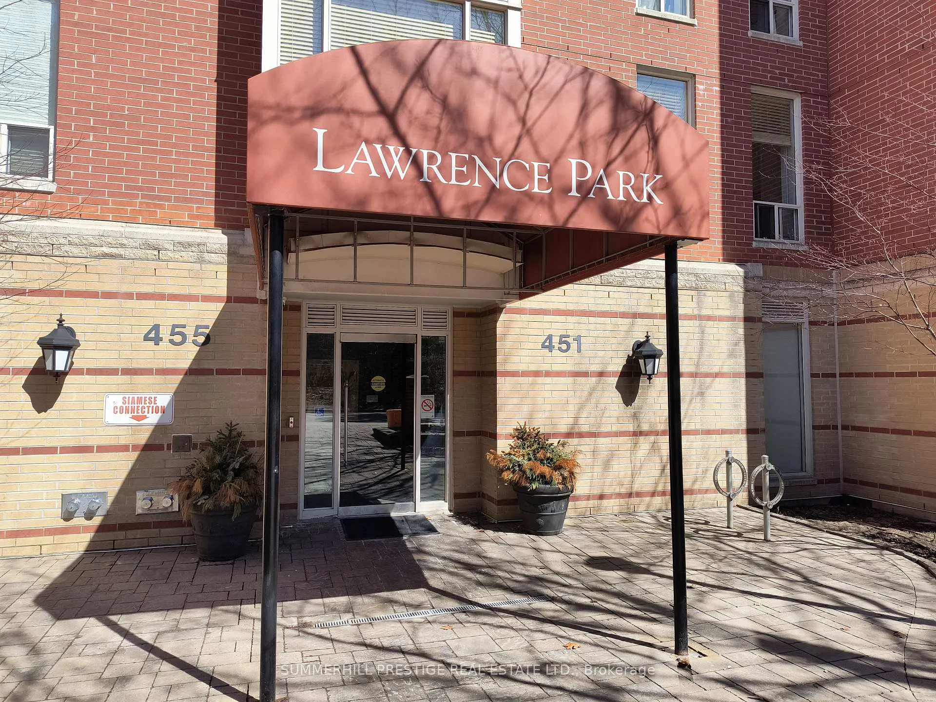 Front of Unit 501, 451 Rosewell Avenue