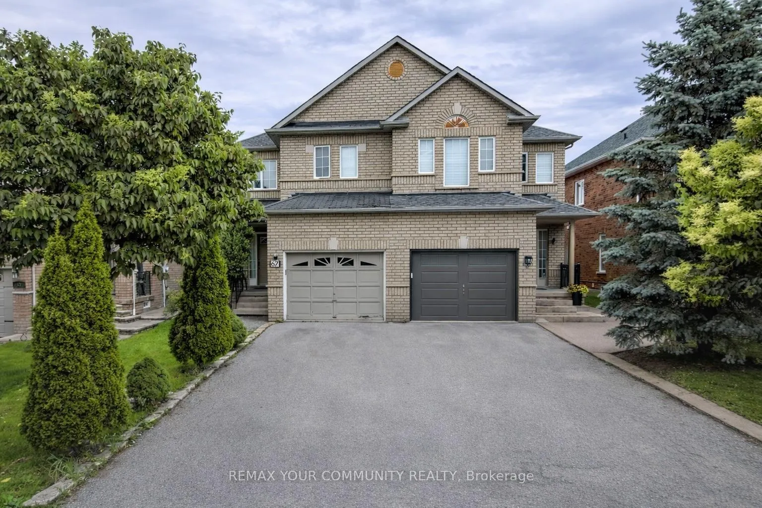Front of Unit Lower, 67 Castillian Drive
