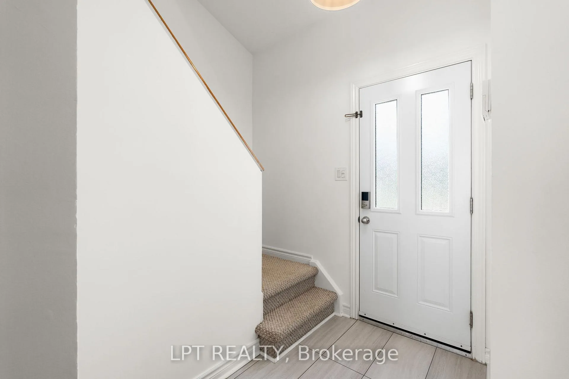 Photo 5 of 57 Malvern Drive, Ottawa, Barrhaven - Pheasant Run — HOMEH