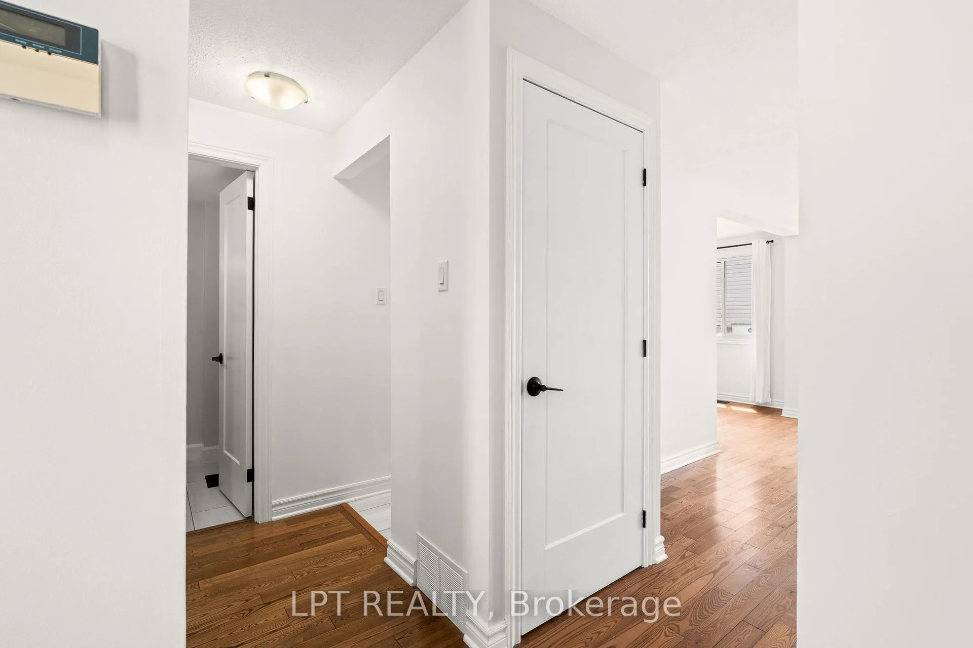 Photo 6 of 57 Malvern Drive, Ottawa, Barrhaven - Pheasant Run — HOMEH