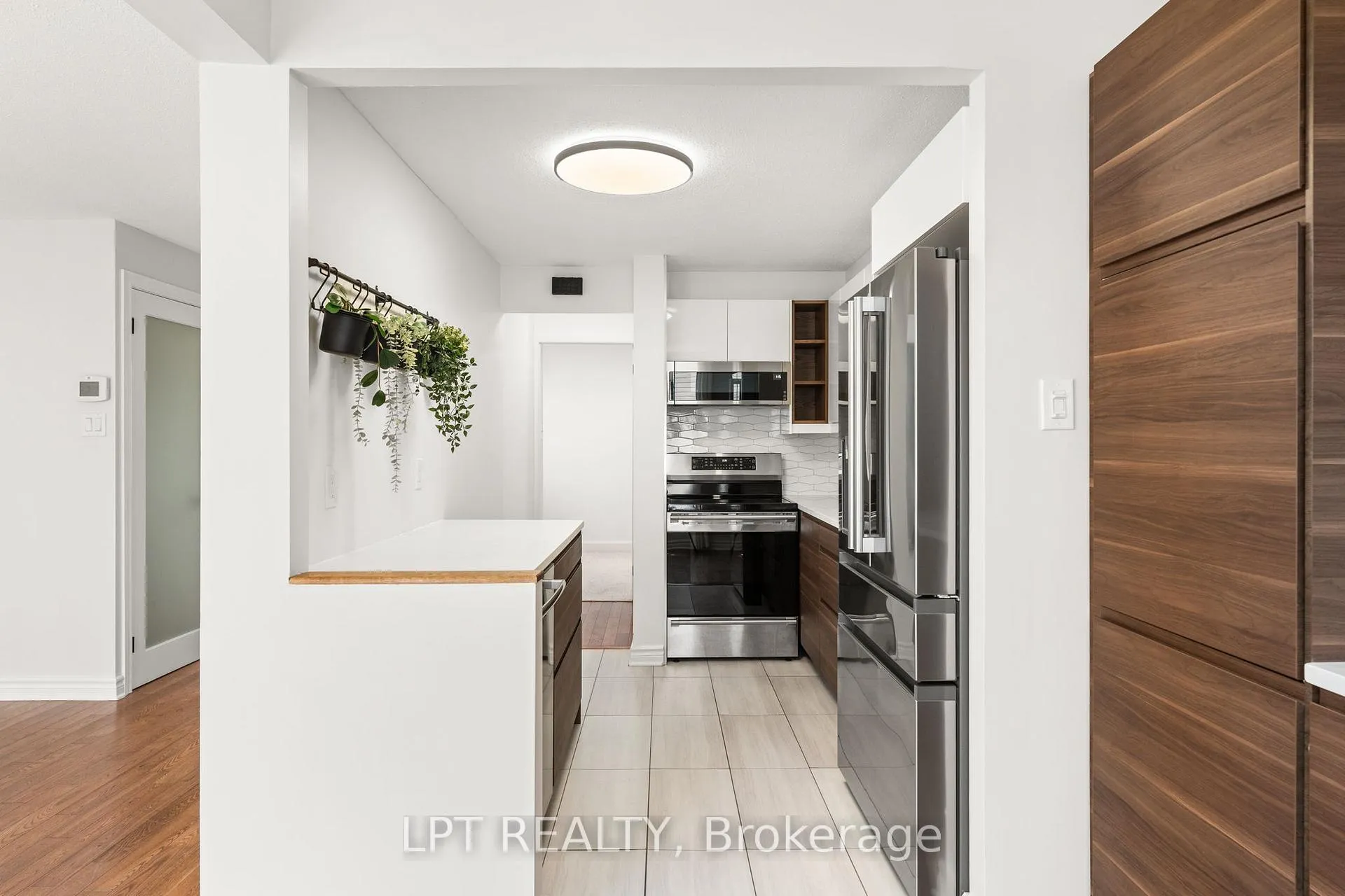 Photo 16 of 57 Malvern Drive, Ottawa, Barrhaven - Pheasant Run — HOMEH