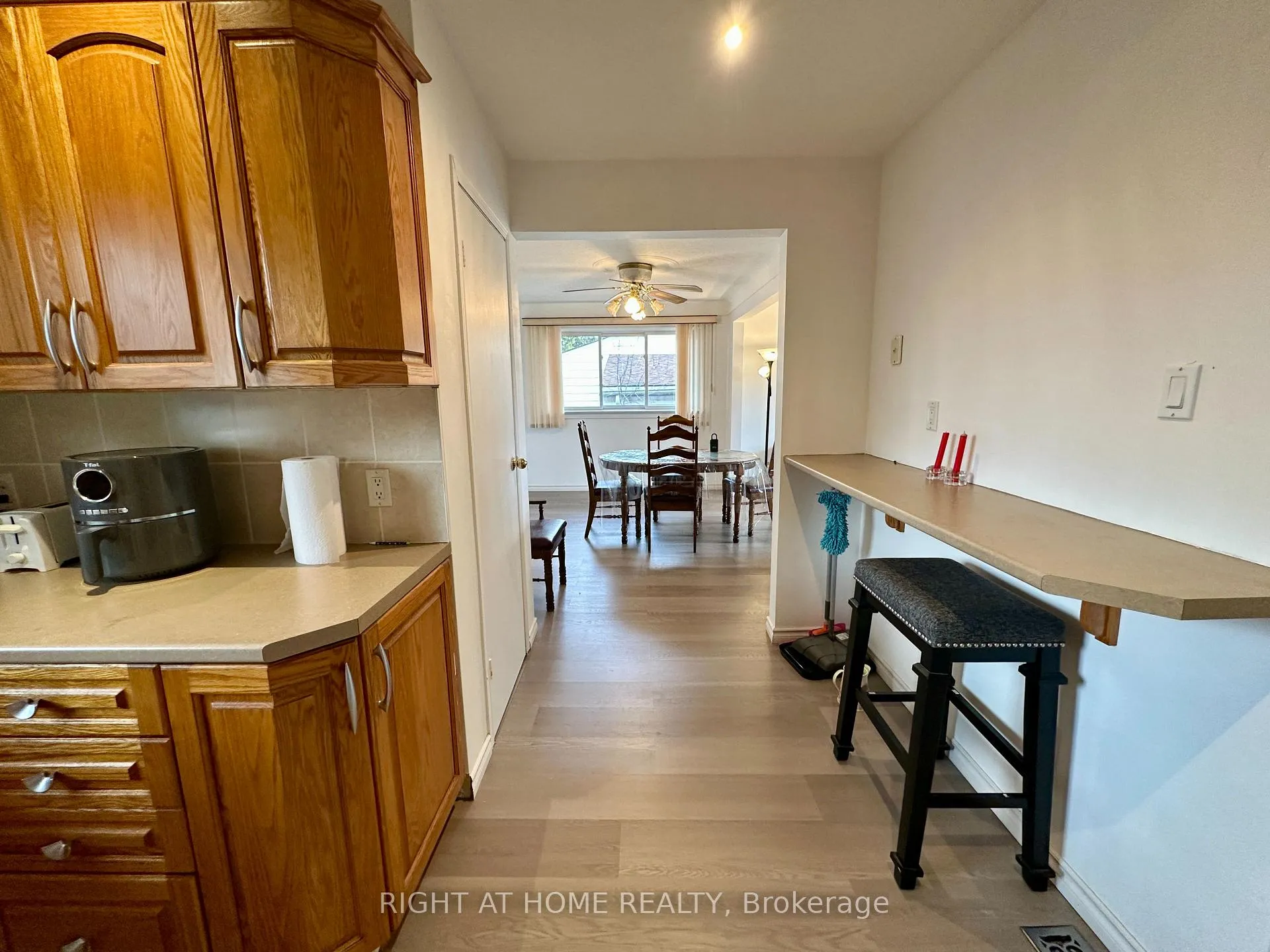 Photo 6 of 16 Rowanwood Avenue, Brant, Brantford Twp — HOMEH