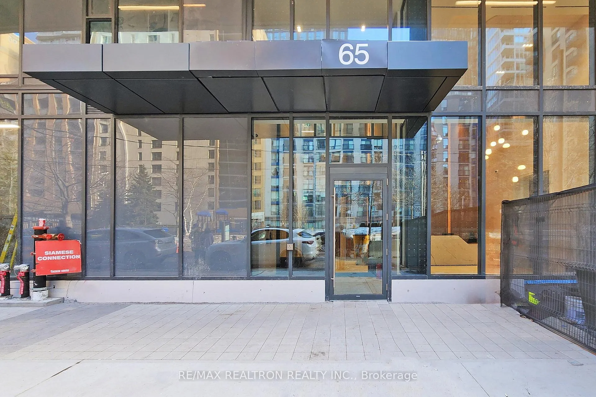 Photo 2 of Unit 1606, 65 Mutual Street, Toronto, Church-Yonge Corridor — HOMEH