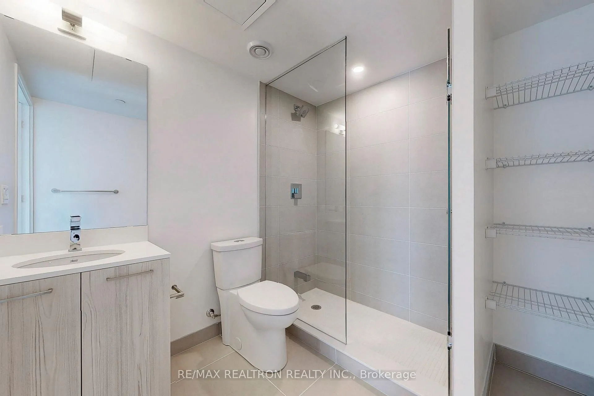 Photo 15 of Unit 1606, 65 Mutual Street, Toronto, Church-Yonge Corridor — HOMEH