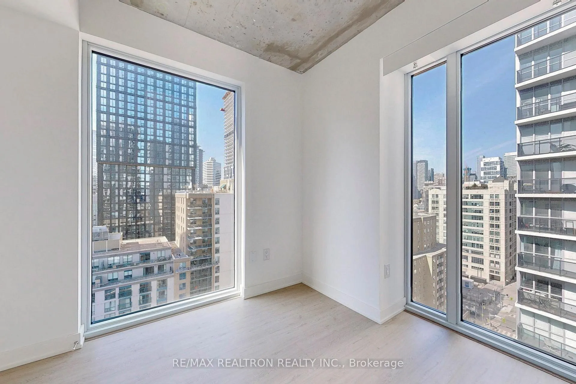 Photo 17 of Unit 1606, 65 Mutual Street, Toronto, Church-Yonge Corridor — HOMEH