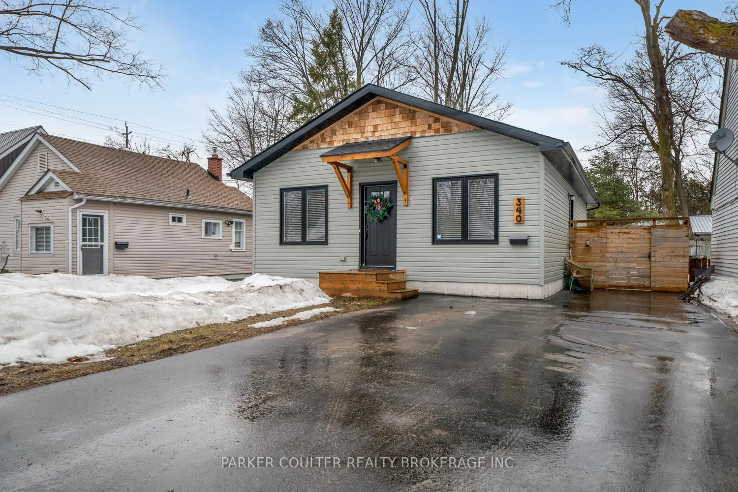 Front of 340 Colborne Street W