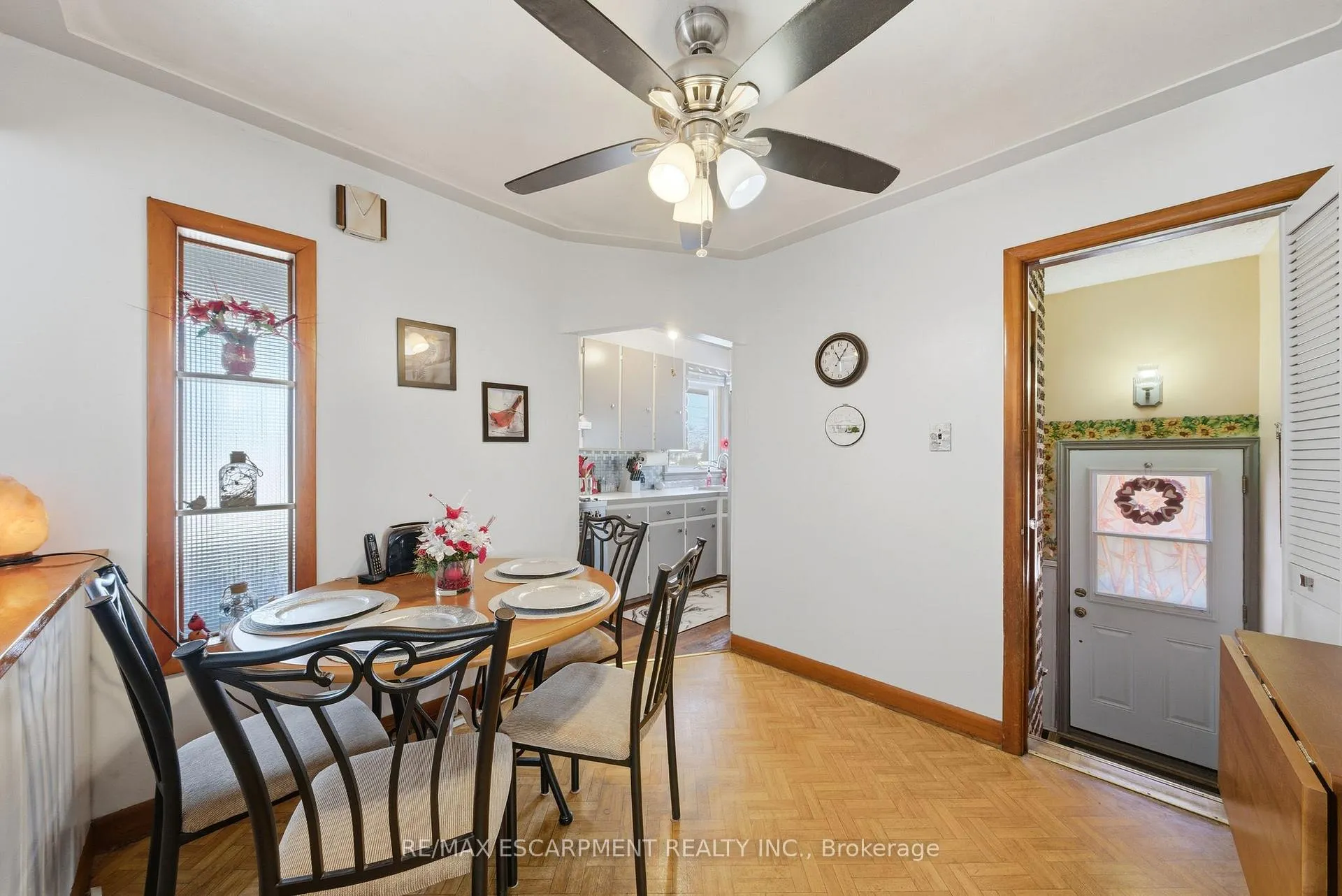 Photo 9 of 763 Upper Ottawa Street, Hamilton, Huntington — HOMEH