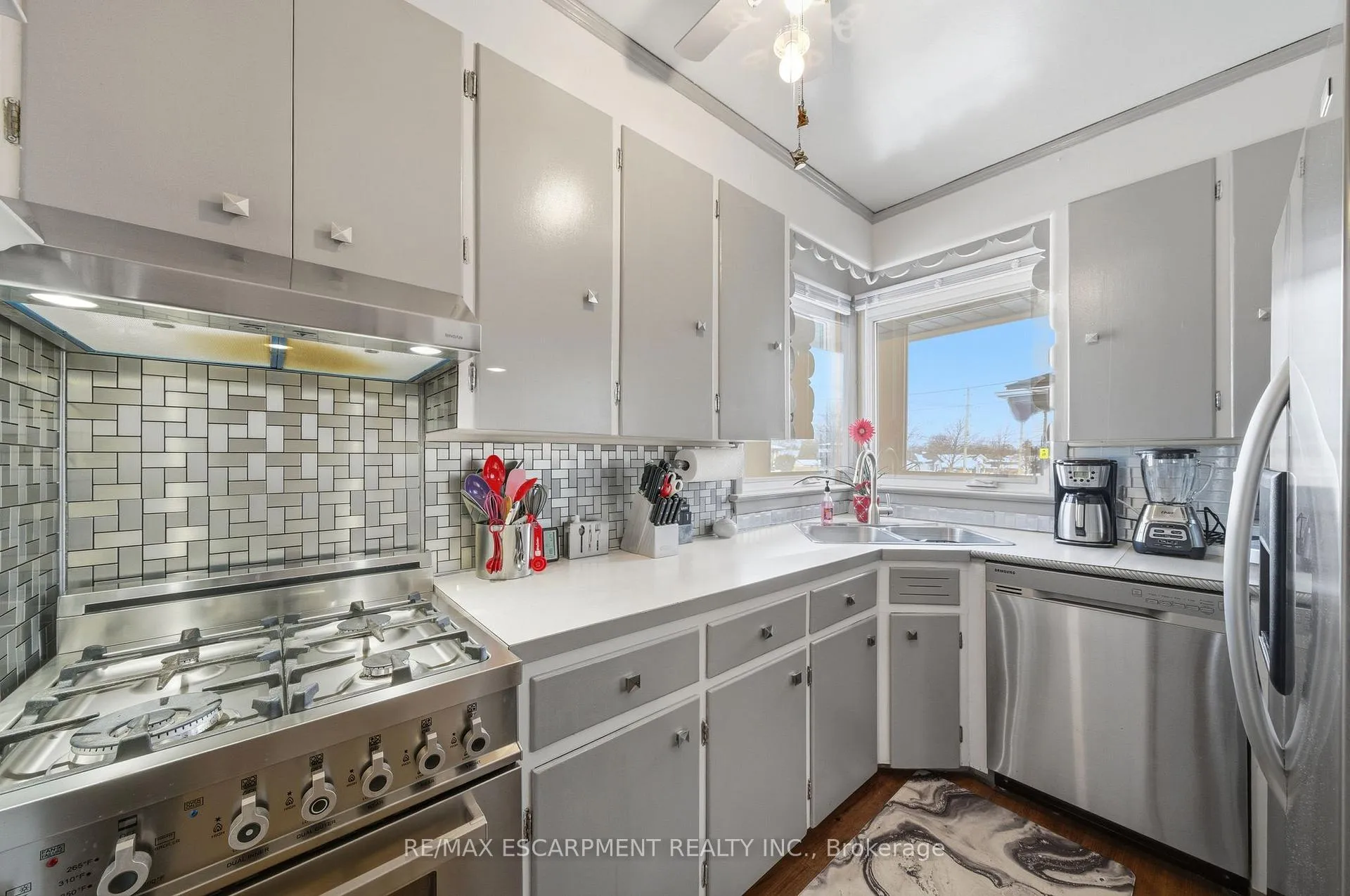 Photo 12 of 763 Upper Ottawa Street, Hamilton, Huntington — HOMEH