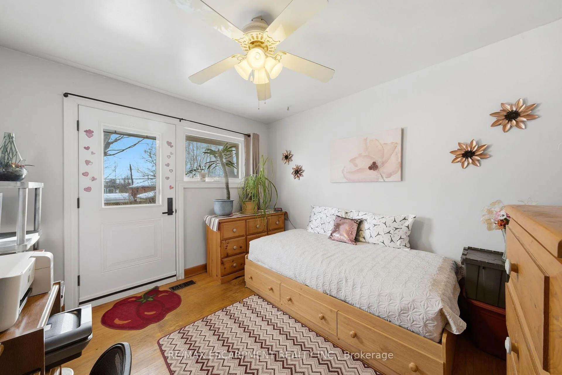 Photo 13 of 763 Upper Ottawa Street, Hamilton, Huntington — HOMEH