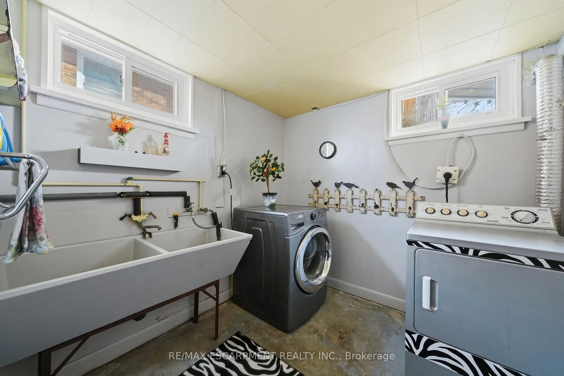 Photo 22 of 763 Upper Ottawa Street, Hamilton, Huntington — HOMEH