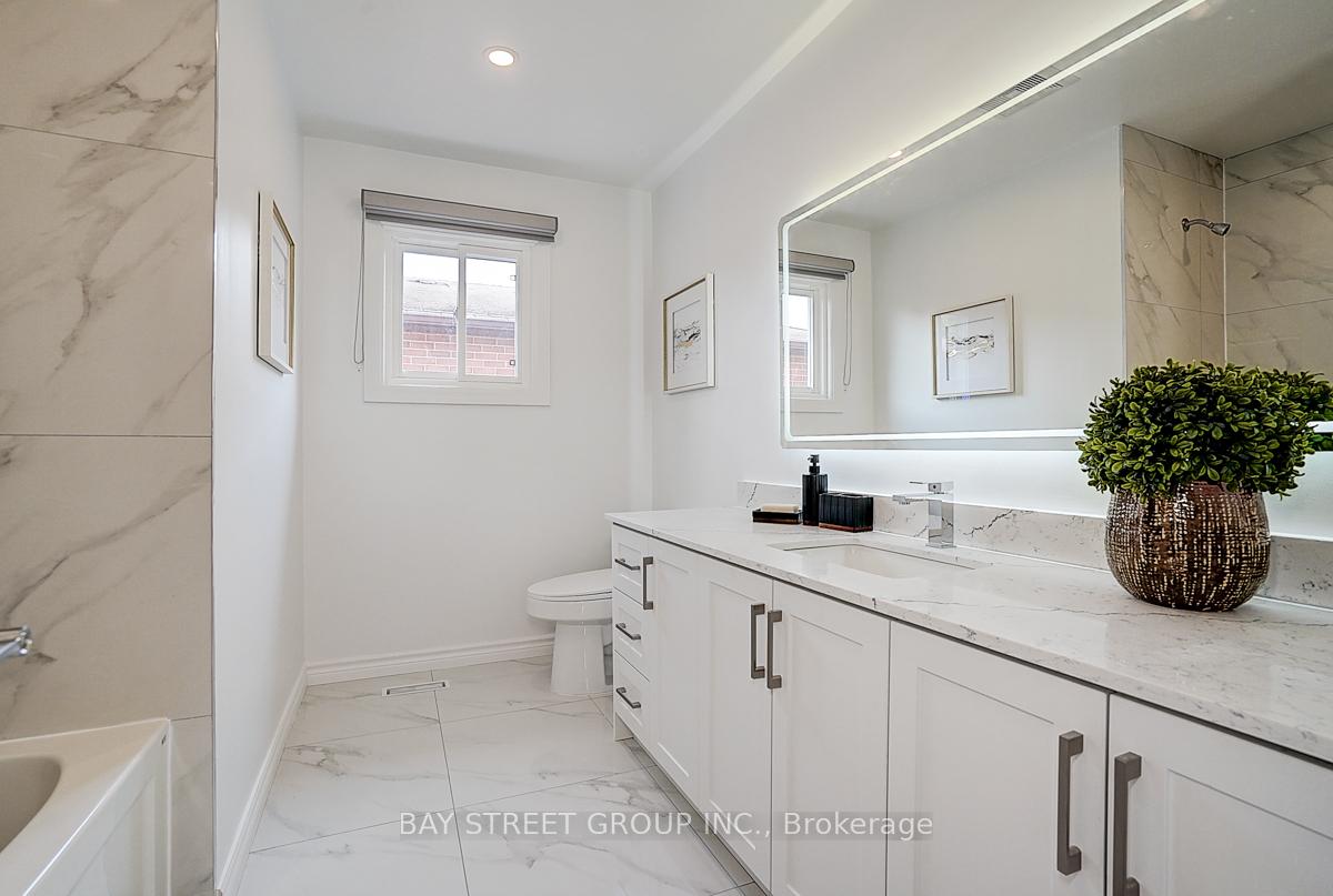Photo 31 of 67 Kyla Crescent, Markham, Milliken Mills East — HOMEH