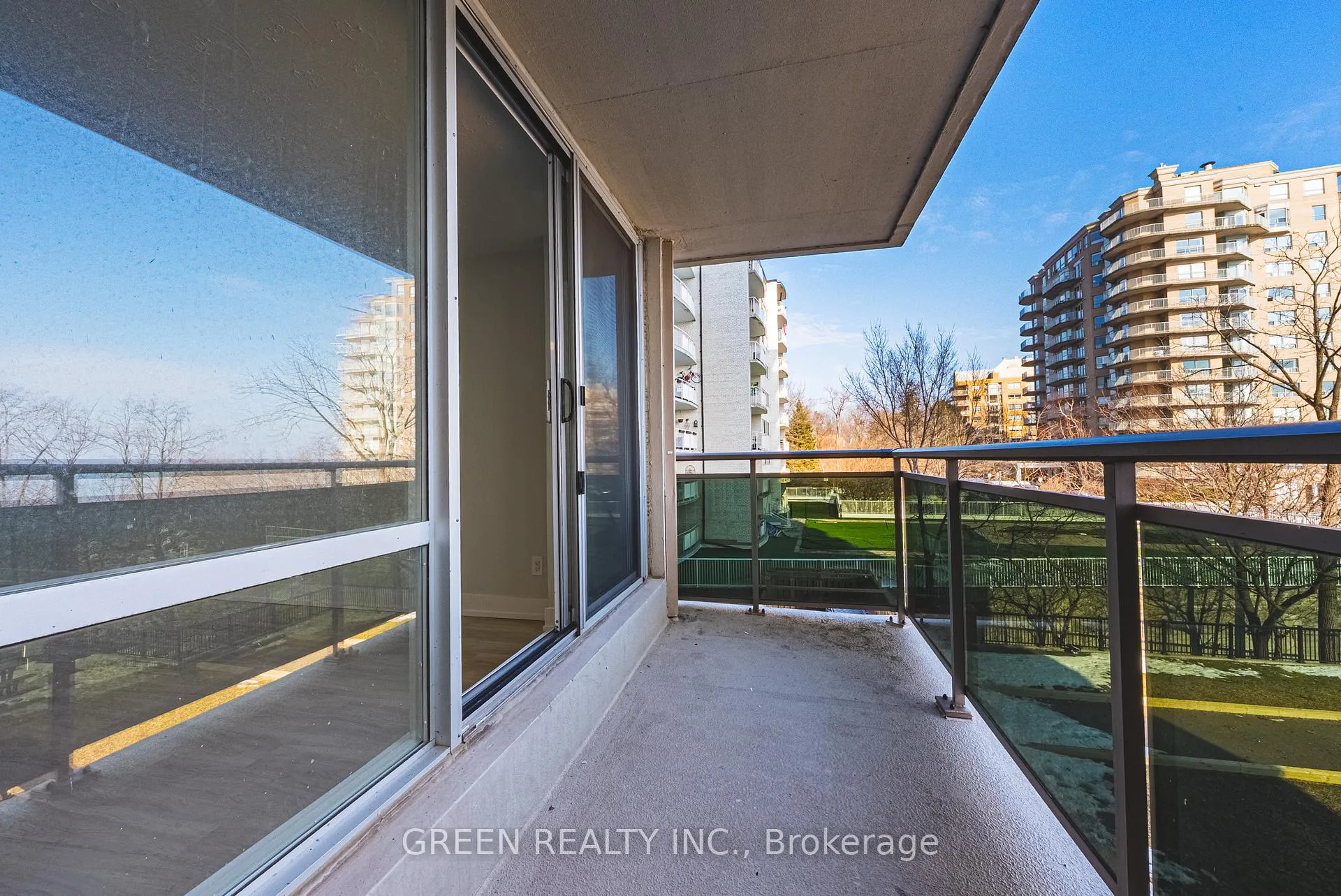 Photo 9 of Unit 309, 2160 Lakeshore Road, Burlington, Brant — HOMEH