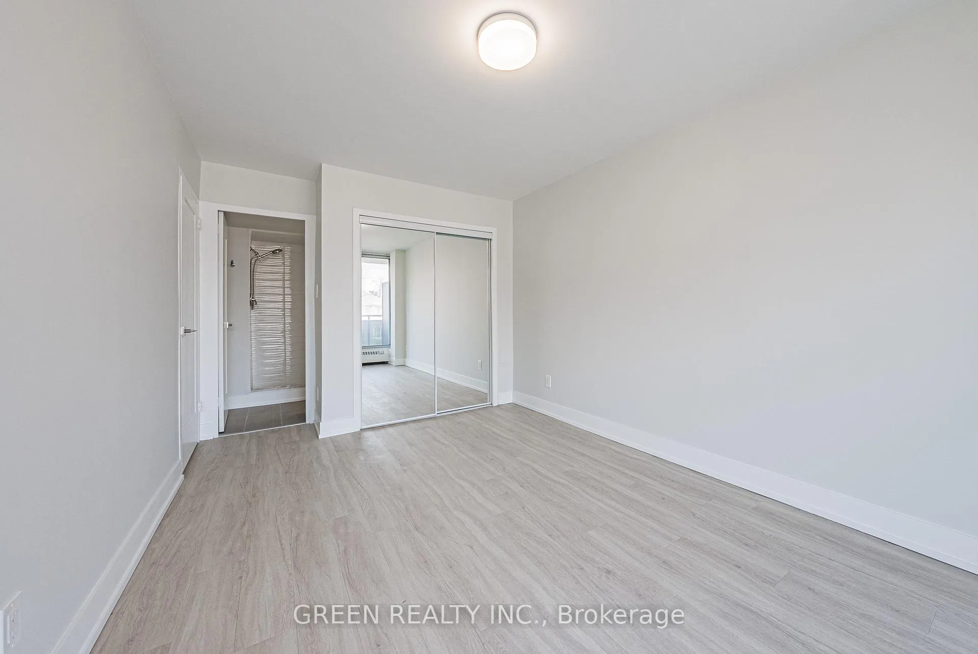 Photo 19 of Unit 309, 2160 Lakeshore Road, Burlington, Brant — HOMEH