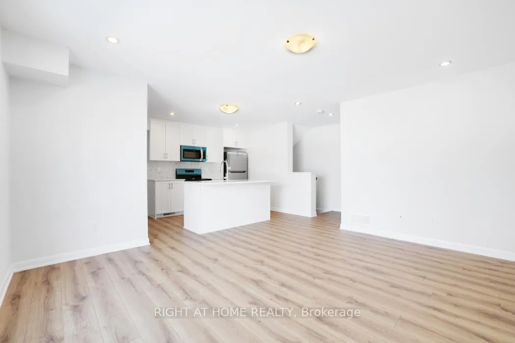 Photo 9 of Unit 1031, 1031 Creekway Private, Ottawa, Kanata - Kanata Lakes/Heritage Hills — HOMEH