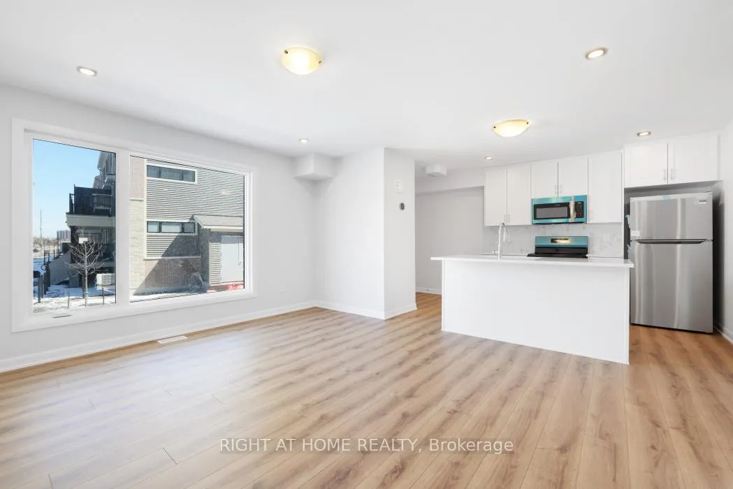 Photo 10 of Unit 1031, 1031 Creekway Private, Ottawa, Kanata - Kanata Lakes/Heritage Hills — HOMEH