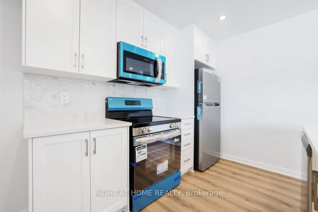 Photo 12 of Unit 1031, 1031 Creekway Private, Ottawa, Kanata - Kanata Lakes/Heritage Hills — HOMEH