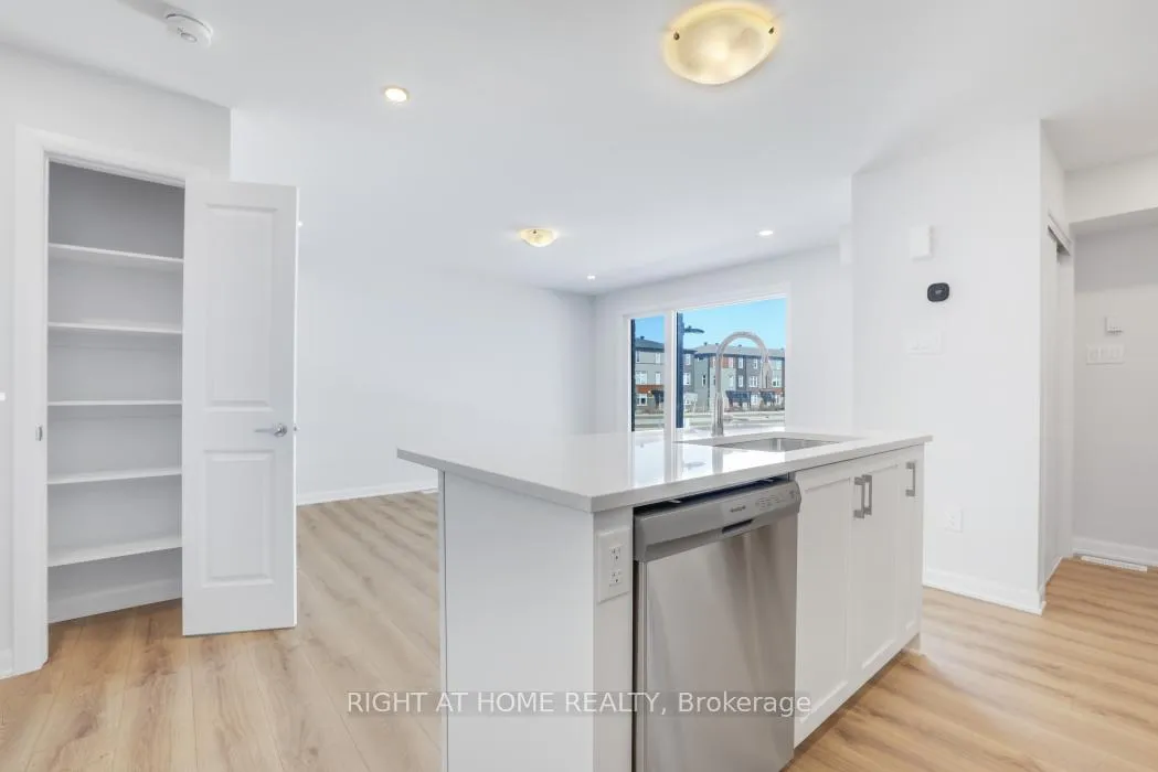Photo 14 of Unit 1031, 1031 Creekway Private, Ottawa, Kanata - Kanata Lakes/Heritage Hills — HOMEH