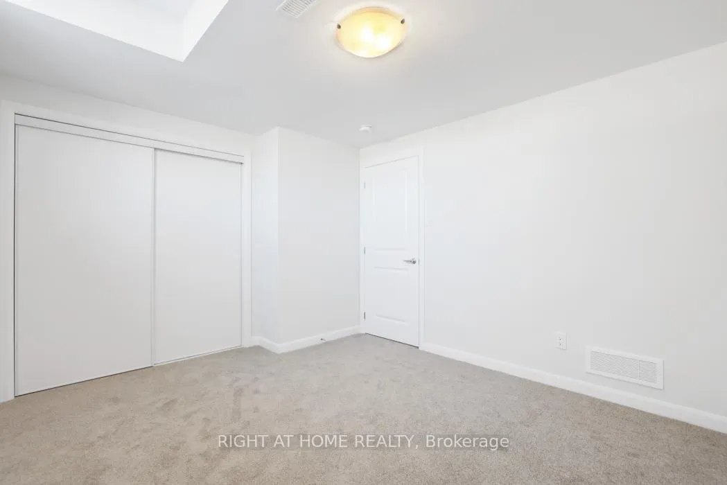 Photo 21 of Unit 1031, 1031 Creekway Private, Ottawa, Kanata - Kanata Lakes/Heritage Hills — HOMEH