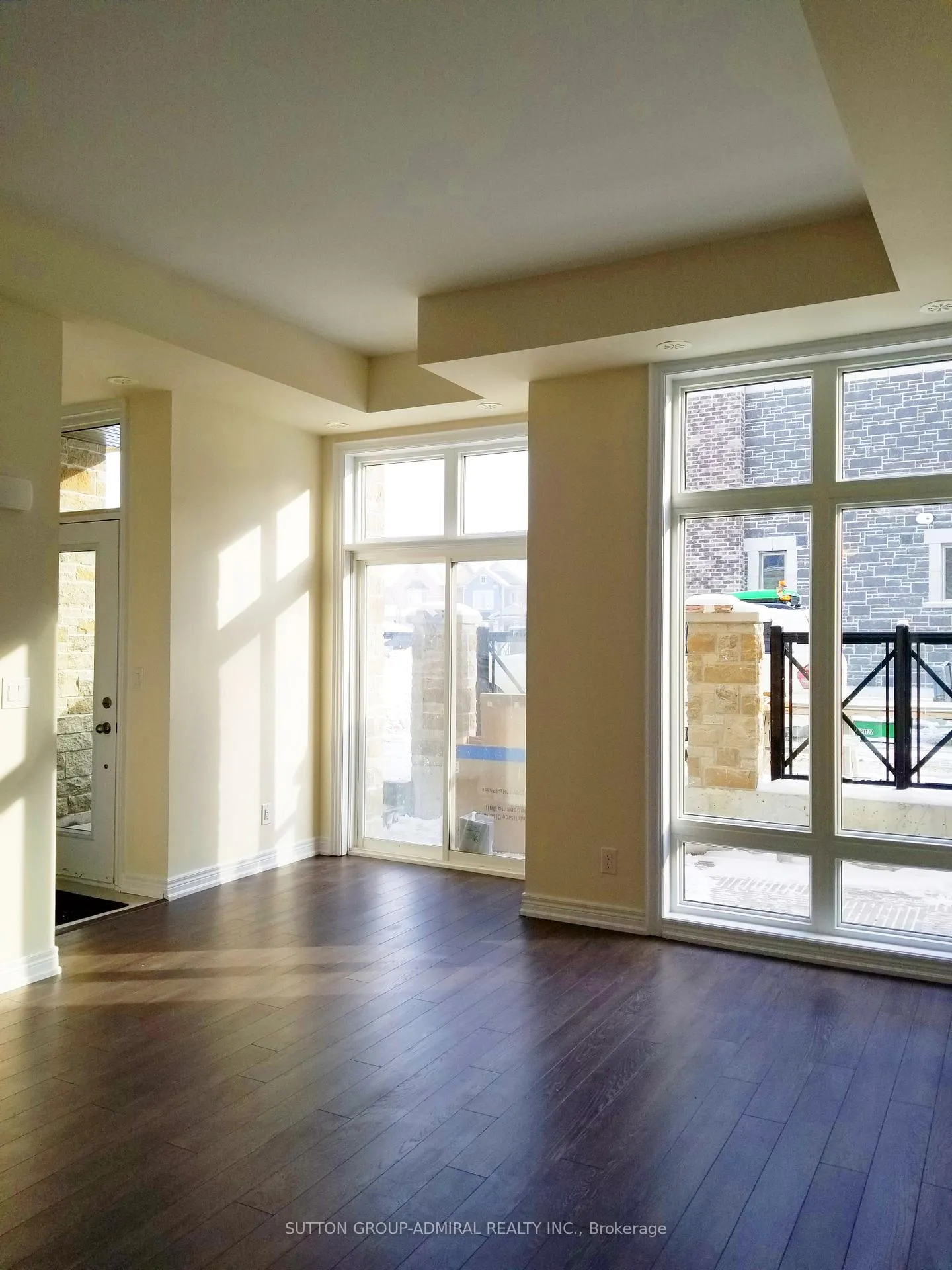 Photo 2 of Unit 501, 30 Dunsheath Way, Markham, Cornell — HOMEH