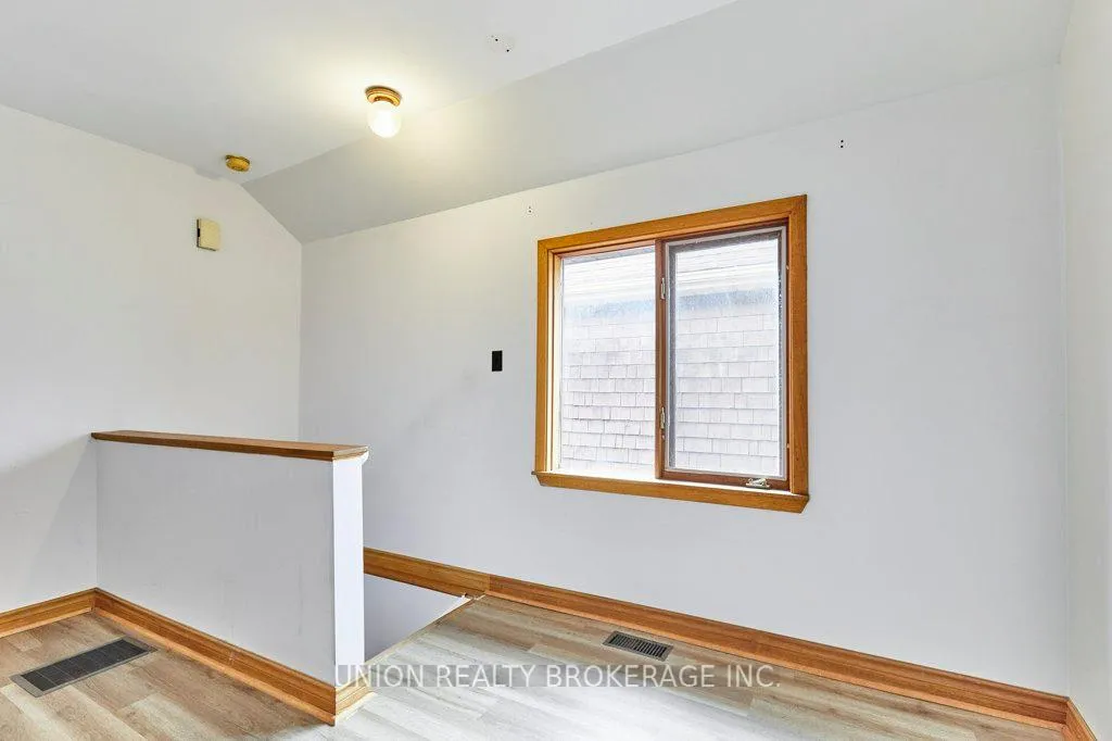 Photo 5 of Unit Second Floor, 14 Harris Avenue, Toronto, East End-Danforth — HOMEH