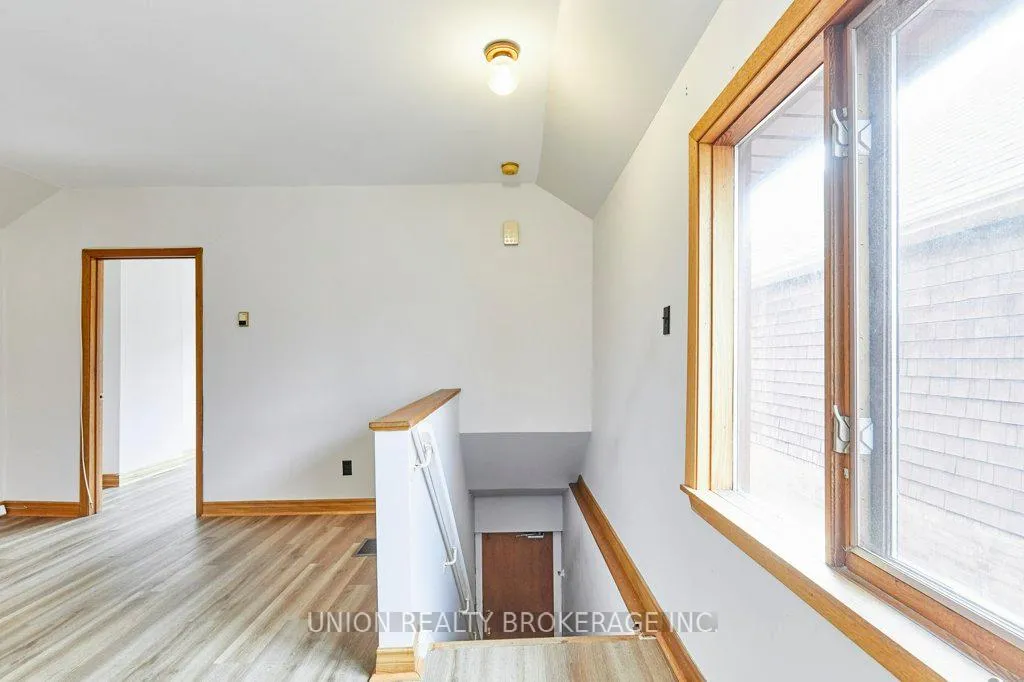 Photo 6 of Unit Second Floor, 14 Harris Avenue, Toronto, East End-Danforth — HOMEH