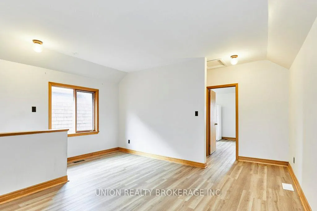 Photo 8 of Unit Second Floor, 14 Harris Avenue, Toronto, East End-Danforth — HOMEH